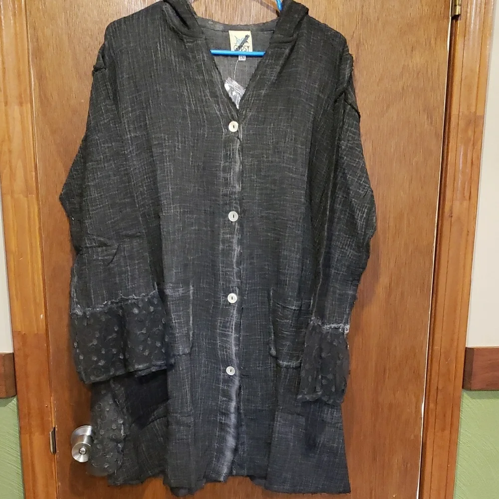 Jaded Gypsy Elysia Weekend  Button-Front Gauze & Lace Shacket in Mineral Black - Picture 3 of 10